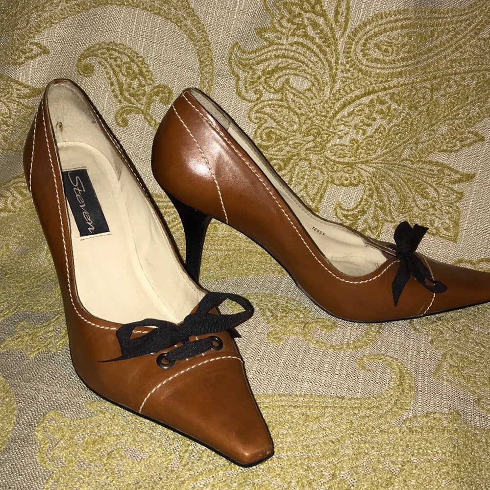 Steven contrast stitch heels with black ribbon
